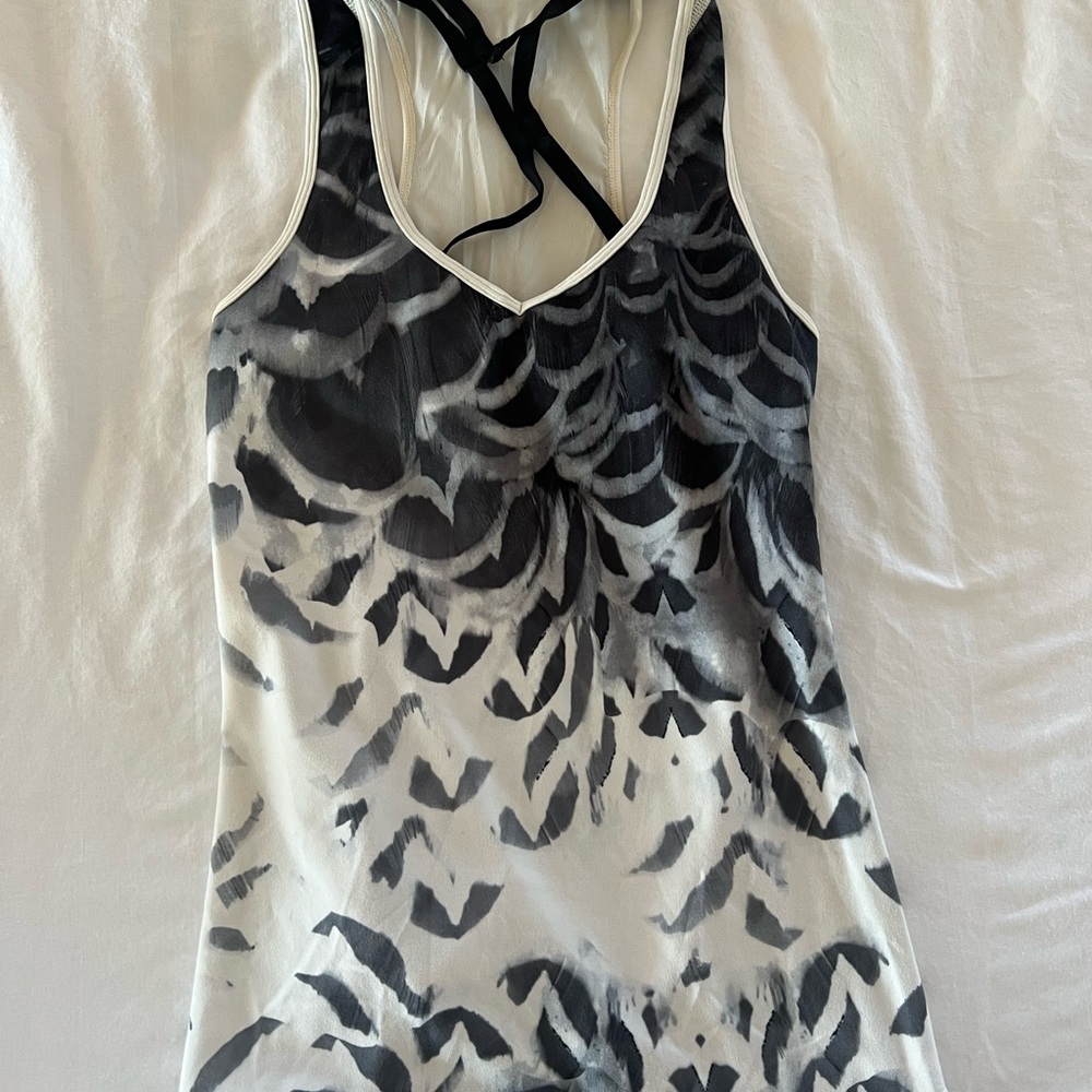 Lululemon Black and White Patterned Tank Top